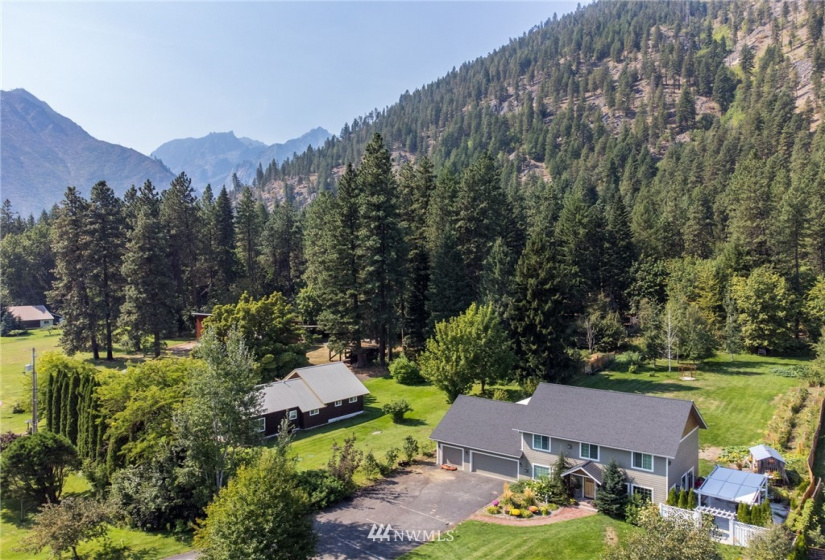 7970 icicle Road, Leavenworth, Washington 98826, 4 Bedrooms Bedrooms, ,4 BathroomsBathrooms,Residential,For Sale,icicle Road,NWM1835162