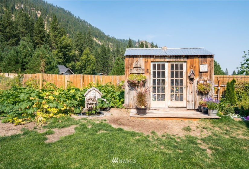 7970 icicle Road, Leavenworth, Washington 98826, 4 Bedrooms Bedrooms, ,4 BathroomsBathrooms,Residential,For Sale,icicle Road,NWM1835162