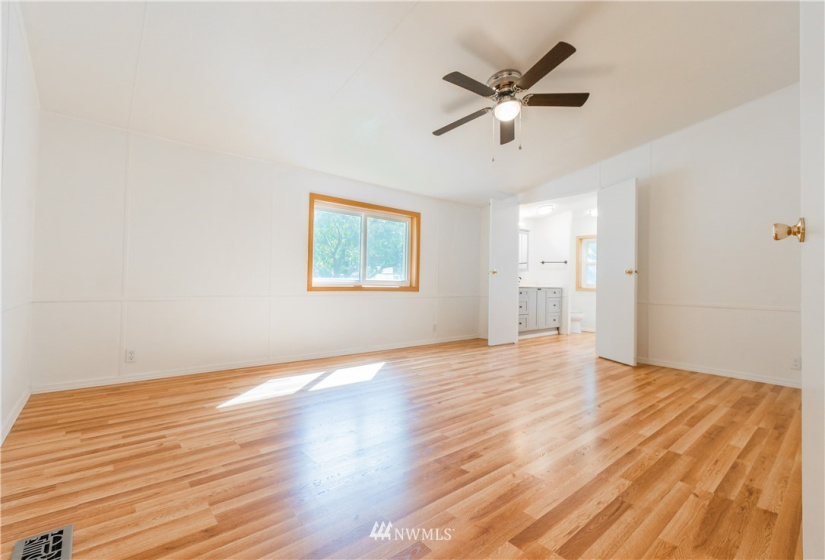 4751 Neptune, Ferndale, Washington 98248, 3 Bedrooms Bedrooms, ,1 BathroomBathrooms,Manufactured In Park,For Sale,Neptune,NWM1833732