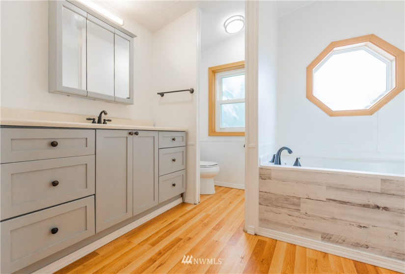 4751 Neptune, Ferndale, Washington 98248, 3 Bedrooms Bedrooms, ,1 BathroomBathrooms,Manufactured In Park,For Sale,Neptune,NWM1833732