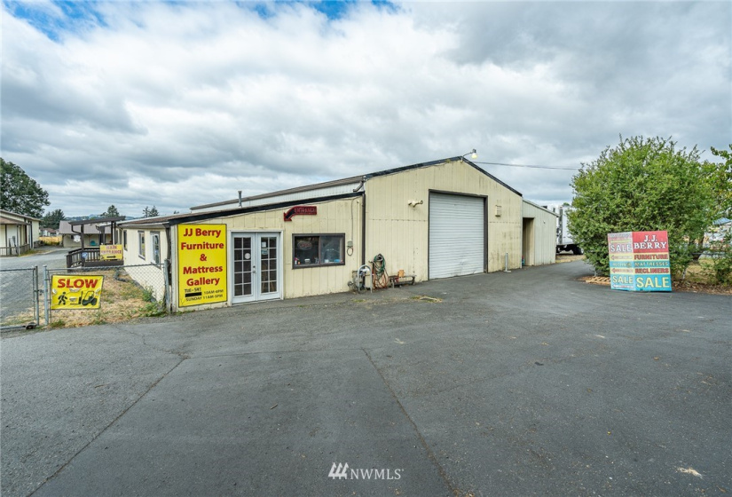 2145 Jackson, Chehalis, Washington 98532, ,Commercial Sale,For Sale,Jackson,NWM1834161