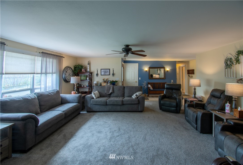 10311 11th, Edgewood, Washington 98372, 4 Bedrooms Bedrooms, ,2 BathroomsBathrooms,Residential,For Sale,11th,NWM1835789