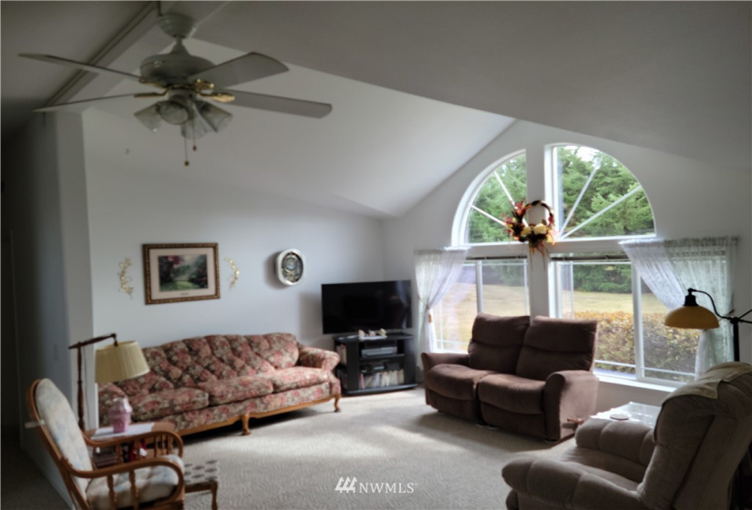 229 Plomondon, Toledo, Washington 98591, 3 Bedrooms Bedrooms, ,2 BathroomsBathrooms,Manufactured In Park,For Sale,Plomondon,NWM1833893