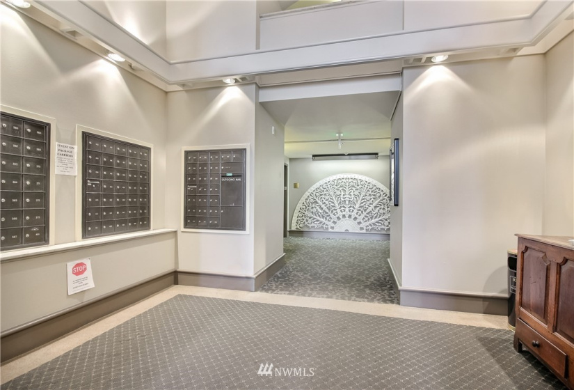 201 Galer, Seattle, Washington 98109, 1 Bedroom Bedrooms, ,1 BathroomBathrooms,Residential,For Sale,Queen Anne High School,Galer,NWM1835592