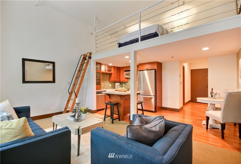 201 Galer, Seattle, Washington 98109, 1 Bedroom Bedrooms, ,1 BathroomBathrooms,Residential,For Sale,Queen Anne High School,Galer,NWM1835592
