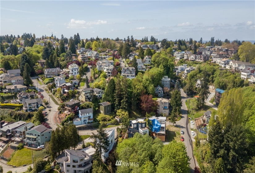 1701 41st, Seattle, Washington 98116, ,Land,For Sale,41st,NWM1836357