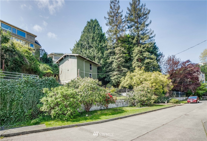 1701 41st, Seattle, Washington 98116, ,Land,For Sale,41st,NWM1836357