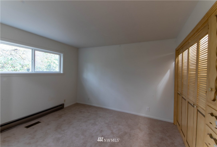 1204 10th, Auburn, Washington 98002, 4 Bedrooms Bedrooms, ,1 BathroomBathrooms,Residential,For Sale,10th,NWM1836110