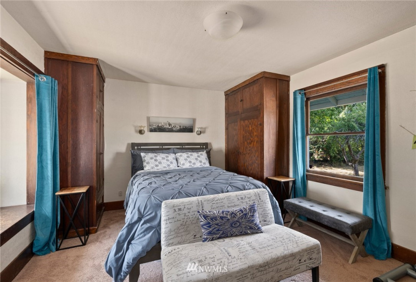 1230 Main, Centralia, Washington 98531, 2 Bedrooms Bedrooms, ,1 BathroomBathrooms,Residential,For Sale,Main,NWM1834683