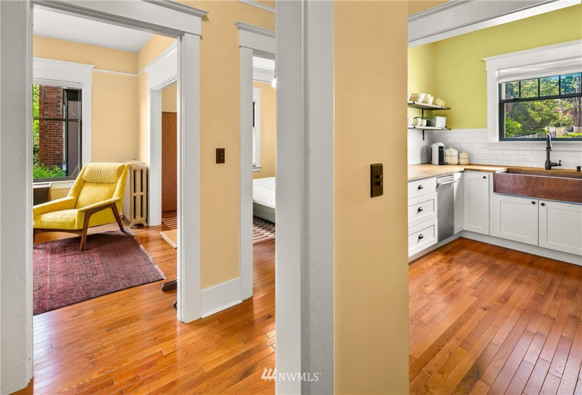 409 16th, Seattle, Washington 98112, 1 Bedroom Bedrooms, ,1 BathroomBathrooms,Residential,For Sale,The Gables,16th,NWM1837827