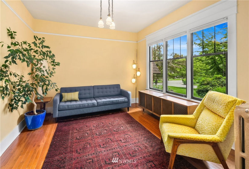 409 16th, Seattle, Washington 98112, 1 Bedroom Bedrooms, ,1 BathroomBathrooms,Residential,For Sale,The Gables,16th,NWM1837827