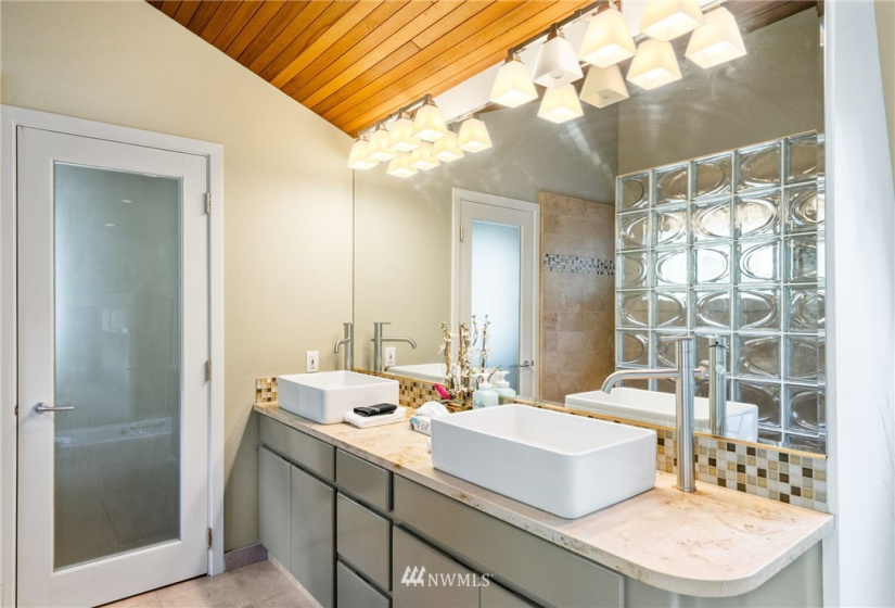 9284 Icicle Road, Leavenworth, Washington 98826, 4 Bedrooms Bedrooms, ,2 BathroomsBathrooms,Residential,For Sale,Icicle Road,NWM1837719