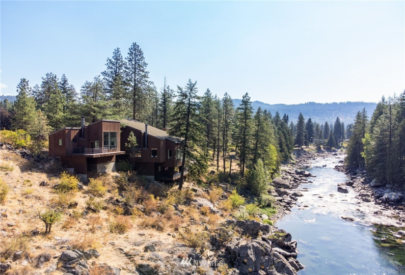 9284 Icicle Road, Leavenworth, Washington 98826, 4 Bedrooms Bedrooms, ,2 BathroomsBathrooms,Residential,For Sale,Icicle Road,NWM1837719