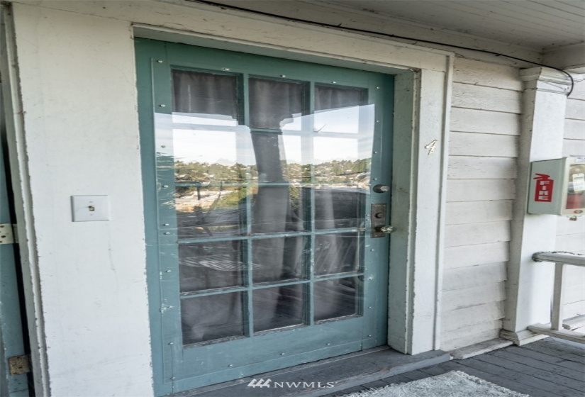 4755 22nd, Seattle, Washington 98105, 2 Bedrooms Bedrooms, ,1 BathroomBathrooms,Residential Lease,For Rent,22nd,NWM1838143