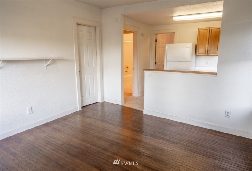 4755 22nd, Seattle, Washington 98105, 2 Bedrooms Bedrooms, ,1 BathroomBathrooms,Residential Lease,For Rent,22nd,NWM1838143