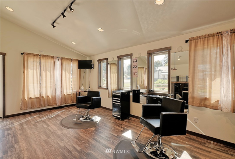 1015 emens, Darrington, Washington 98241, ,Commercial Sale,For Sale,emens,NWM1838758