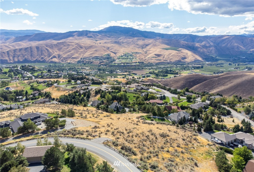 4194 April, Wenatchee, Washington 98801, ,Land,For Sale,April,NWM1839138