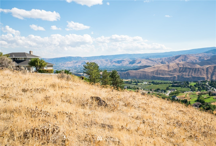 4194 April, Wenatchee, Washington 98801, ,Land,For Sale,April,NWM1839138
