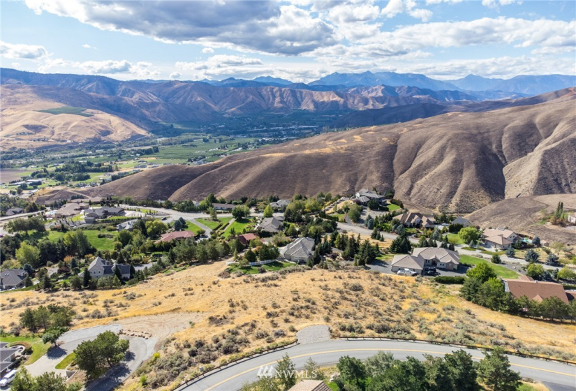 4194 April, Wenatchee, Washington 98801, ,Land,For Sale,April,NWM1839138
