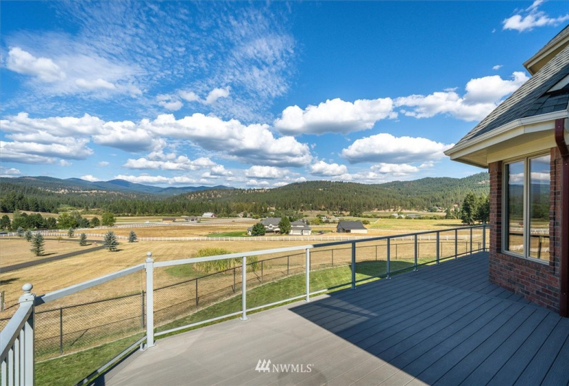 13312 Peone Valley, Mead, Washington 99021, 4 Bedrooms Bedrooms, ,4 BathroomsBathrooms,Residential,For Sale,Saddle Ridge Estates,Peone Valley,NWM1833588