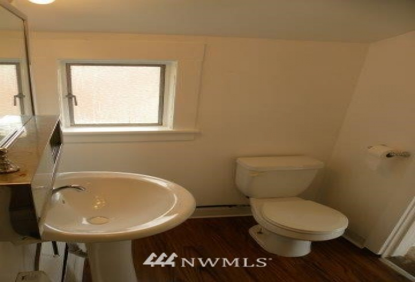 4511 Lander, Seattle, Washington 98116, ,Residential Income,For Sale,Lander,NWM1839230