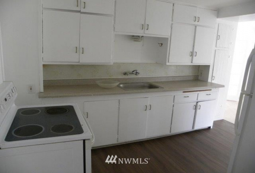 4511 Lander, Seattle, Washington 98116, ,Residential Income,For Sale,Lander,NWM1839230