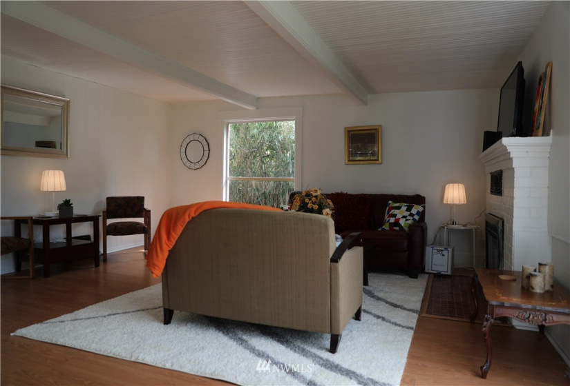 4511 Lander, Seattle, Washington 98116, ,Residential Income,For Sale,Lander,NWM1839230