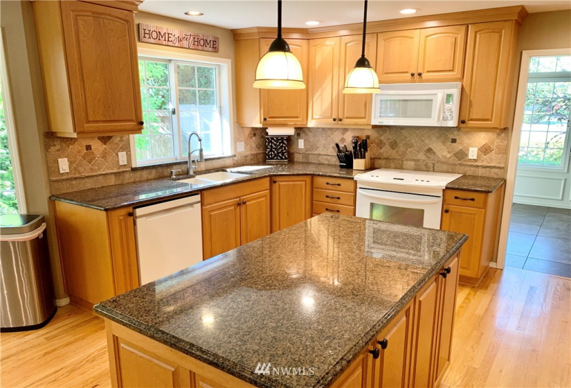 15907 134th, Puyallup, Washington 98374, 4 Bedrooms Bedrooms, ,2 BathroomsBathrooms,Residential,For Sale,134th,NWM1839703