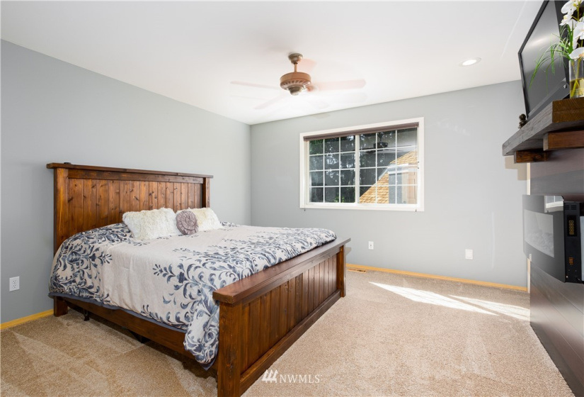 15907 134th, Puyallup, Washington 98374, 4 Bedrooms Bedrooms, ,2 BathroomsBathrooms,Residential,For Sale,134th,NWM1839703