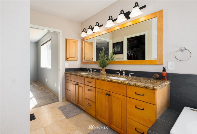 15907 134th, Puyallup, Washington 98374, 4 Bedrooms Bedrooms, ,2 BathroomsBathrooms,Residential,For Sale,134th,NWM1839703