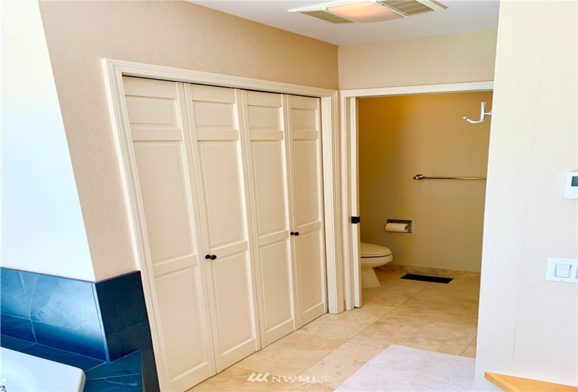 15907 134th, Puyallup, Washington 98374, 4 Bedrooms Bedrooms, ,2 BathroomsBathrooms,Residential,For Sale,134th,NWM1839703