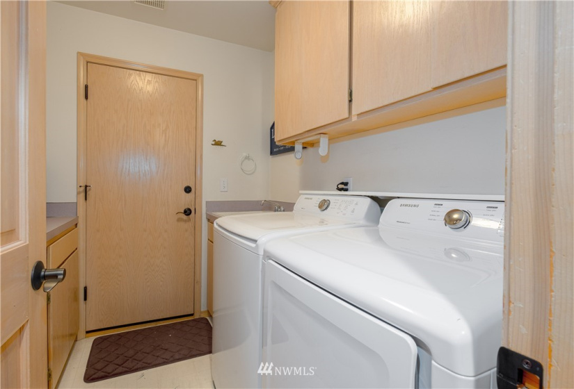 15907 134th, Puyallup, Washington 98374, 4 Bedrooms Bedrooms, ,2 BathroomsBathrooms,Residential,For Sale,134th,NWM1839703
