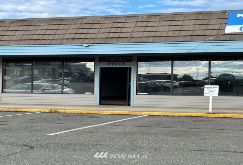 19697 State Route 2, Monroe, Washington 98272, ,Residential Lease,For Rent,State Route 2,NWM1839528
