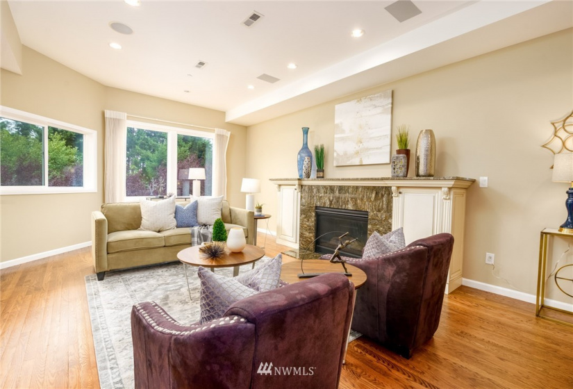 15302 43rd, Bellevue, Washington 98006, 6 Bedrooms Bedrooms, ,2 BathroomsBathrooms,Residential,For Sale,43rd,NWM1840055