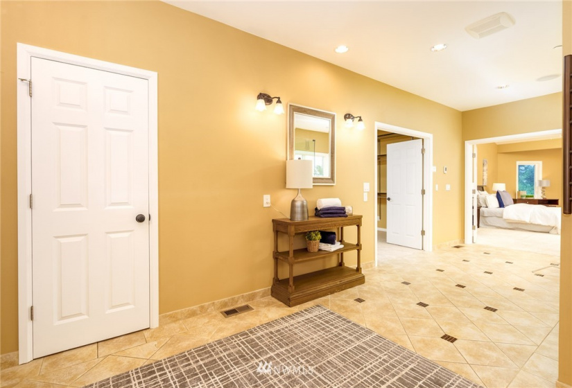 15302 43rd, Bellevue, Washington 98006, 6 Bedrooms Bedrooms, ,2 BathroomsBathrooms,Residential,For Sale,43rd,NWM1840055