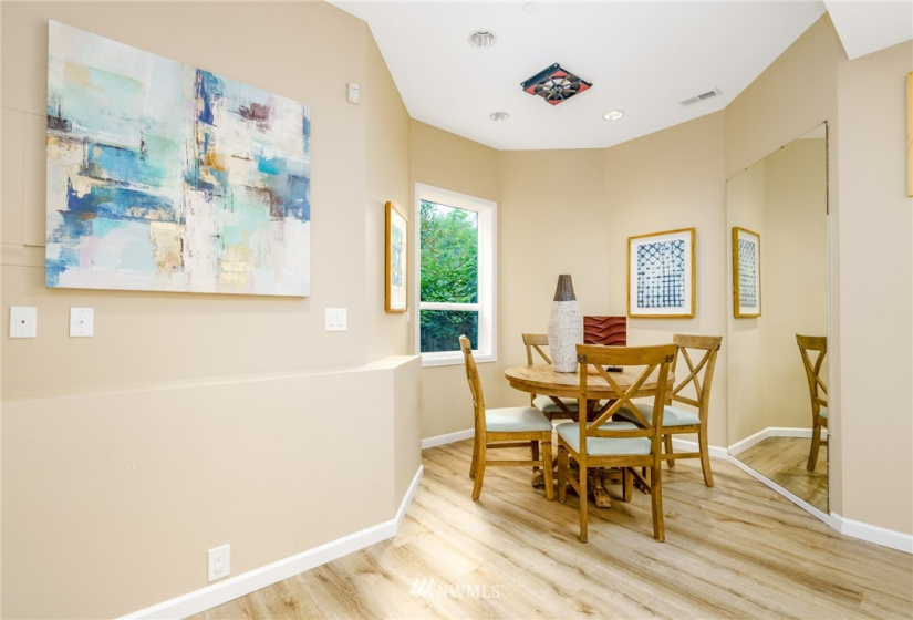 15302 43rd, Bellevue, Washington 98006, 6 Bedrooms Bedrooms, ,2 BathroomsBathrooms,Residential,For Sale,43rd,NWM1840055