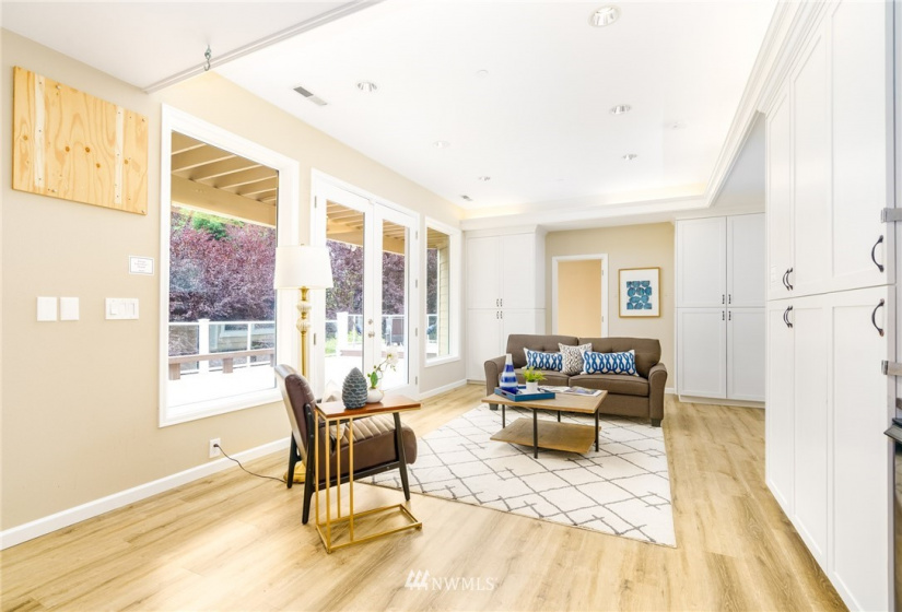 15302 43rd, Bellevue, Washington 98006, 6 Bedrooms Bedrooms, ,2 BathroomsBathrooms,Residential,For Sale,43rd,NWM1840055