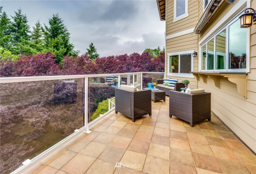 15302 43rd, Bellevue, Washington 98006, 6 Bedrooms Bedrooms, ,2 BathroomsBathrooms,Residential,For Sale,43rd,NWM1840055