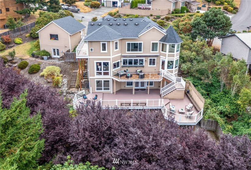 15302 43rd, Bellevue, Washington 98006, 6 Bedrooms Bedrooms, ,2 BathroomsBathrooms,Residential,For Sale,43rd,NWM1840055