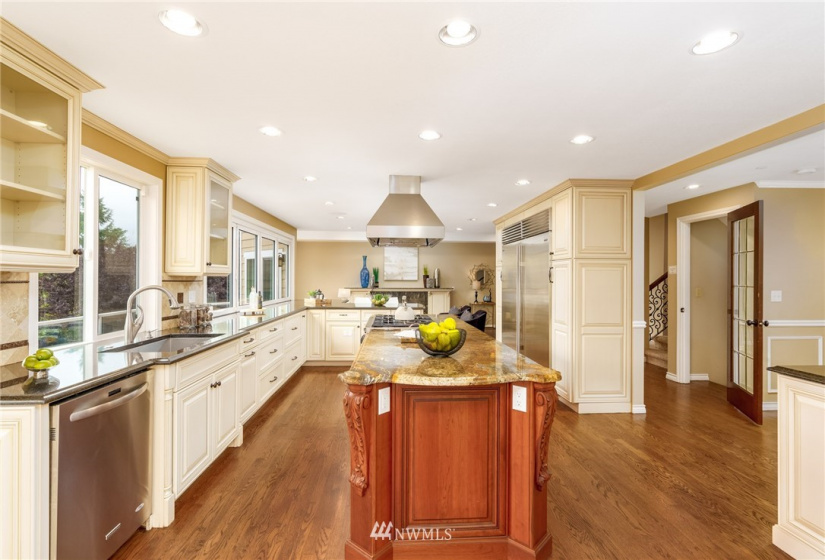 15302 43rd, Bellevue, Washington 98006, 6 Bedrooms Bedrooms, ,2 BathroomsBathrooms,Residential,For Sale,43rd,NWM1840055