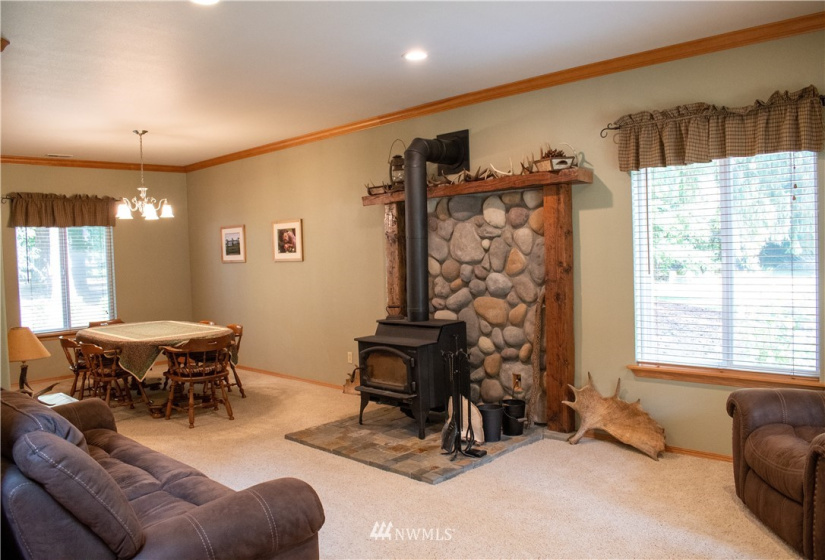 33927 102nd, Roy, Washington 98580, 4 Bedrooms Bedrooms, ,2 BathroomsBathrooms,Residential,For Sale,Whitewater Estates,102nd,NWM1840088