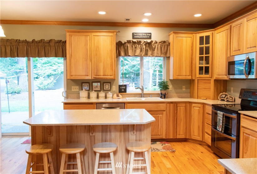33927 102nd, Roy, Washington 98580, 4 Bedrooms Bedrooms, ,2 BathroomsBathrooms,Residential,For Sale,Whitewater Estates,102nd,NWM1840088