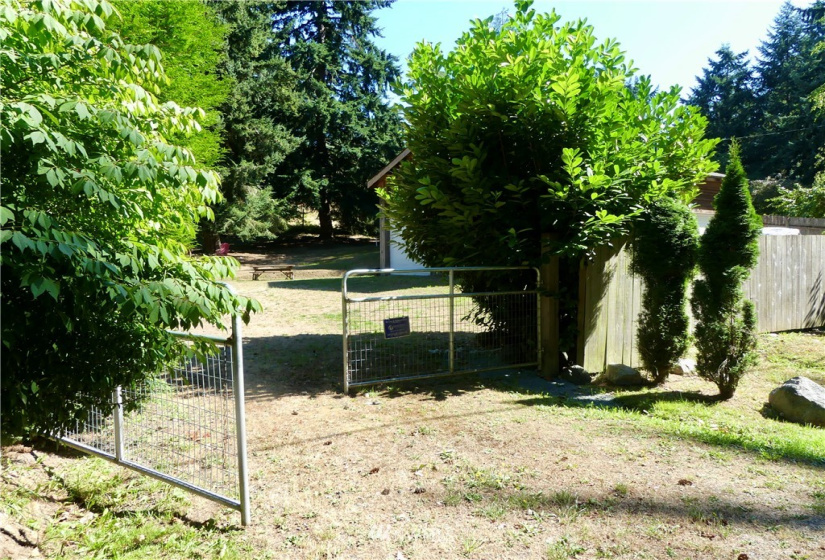 6237 Bayview, Clinton, Washington 98236, ,Land,For Sale,Bayview,NWM1840423