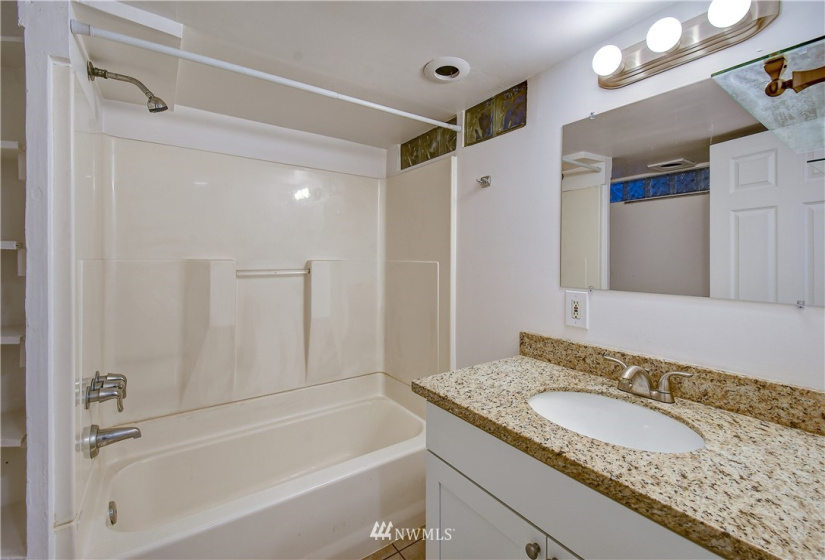 4733 5th, Seattle, Washington 98105, 3 Bedrooms Bedrooms, ,2 BathroomsBathrooms,Residential,For Sale,5th,NWM1839612
