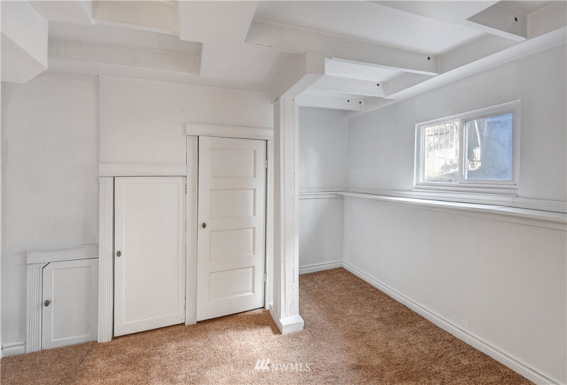 4733 5th, Seattle, Washington 98105, 3 Bedrooms Bedrooms, ,2 BathroomsBathrooms,Residential,For Sale,5th,NWM1839612