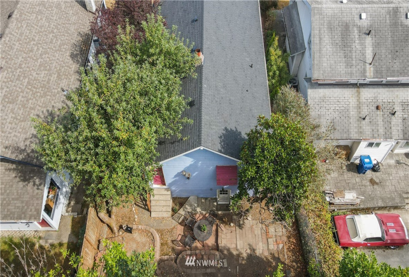 4733 5th, Seattle, Washington 98105, 3 Bedrooms Bedrooms, ,2 BathroomsBathrooms,Residential,For Sale,5th,NWM1839612