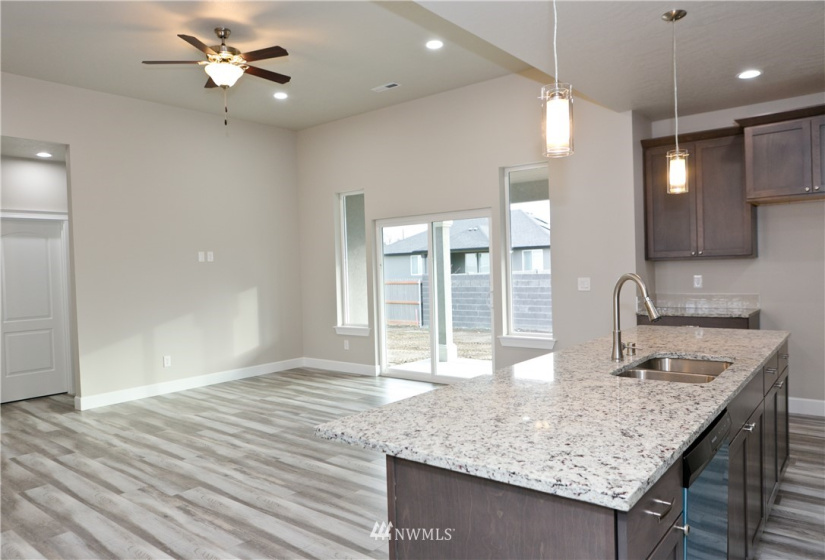 1110 Mt Baker, Othello, Washington 99344, 3 Bedrooms Bedrooms, ,2 BathroomsBathrooms,Residential,For Sale,Sandhill Estates Phase 3,Mt Baker,NWM1840151