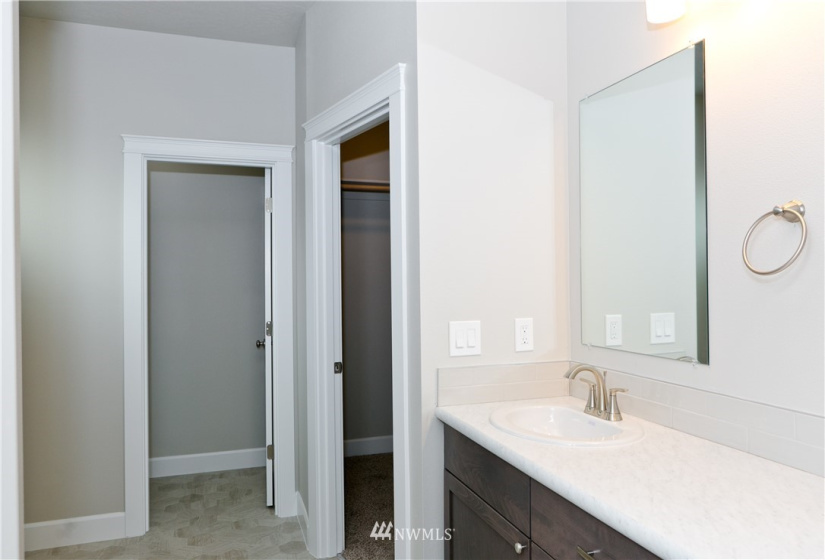 1110 Mt Baker, Othello, Washington 99344, 3 Bedrooms Bedrooms, ,2 BathroomsBathrooms,Residential,For Sale,Sandhill Estates Phase 3,Mt Baker,NWM1840151