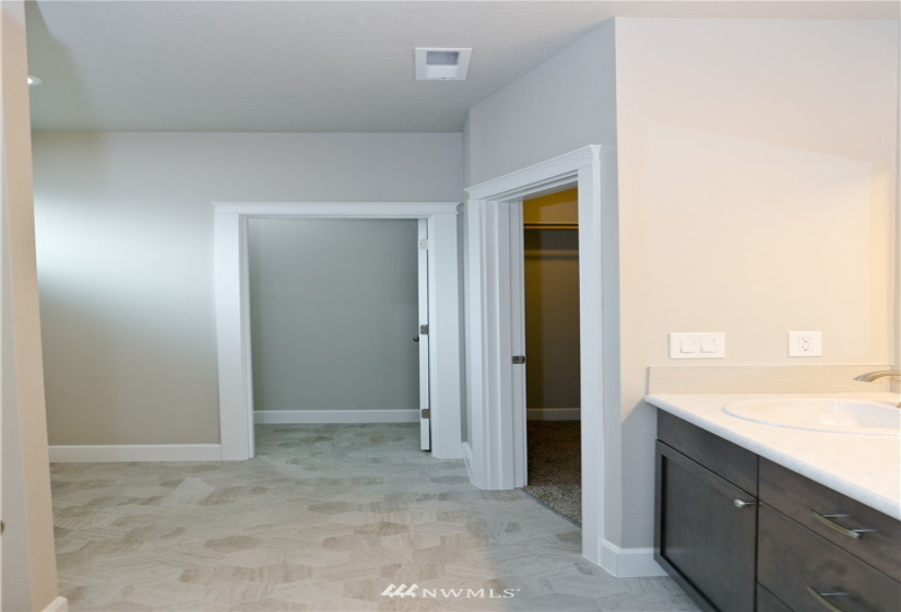 1110 Mt Baker, Othello, Washington 99344, 3 Bedrooms Bedrooms, ,2 BathroomsBathrooms,Residential,For Sale,Sandhill Estates Phase 3,Mt Baker,NWM1840151