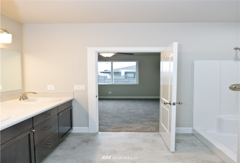 1110 Mt Baker, Othello, Washington 99344, 3 Bedrooms Bedrooms, ,2 BathroomsBathrooms,Residential,For Sale,Sandhill Estates Phase 3,Mt Baker,NWM1840151